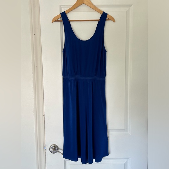 Aritzia / Wilfred silk dress - Picture 3 of 7